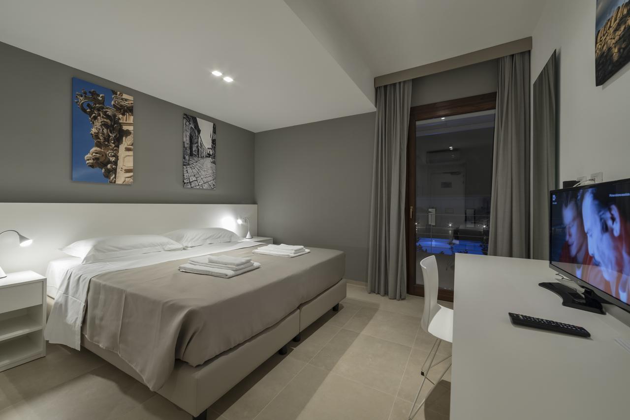 Southeast Hotel 嘉拉蒙提·古非 外观 照片